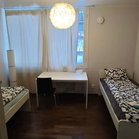 Rakentajanpolku 1